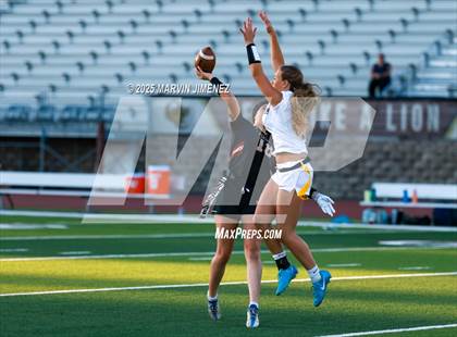 Thumbnail 3 in Calabasas @ Oaks Christian photogallery.