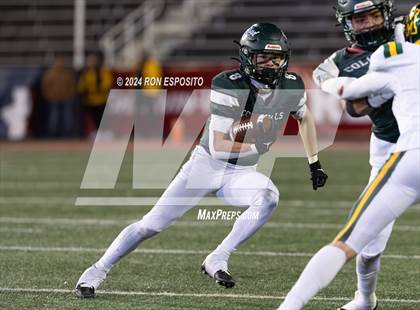 Thumbnail 2 in William Floyd vs Ward Melville (NYSPHSAA Section 11 Division 1 Final) photogallery.