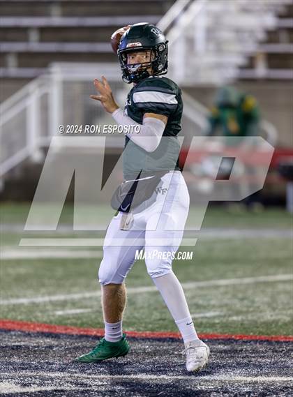 Thumbnail 3 in William Floyd vs Ward Melville (NYSPHSAA Section 11 Division 1 Final) photogallery.