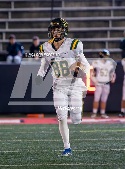 Thumbnail 2 in William Floyd vs Ward Melville (NYSPHSAA Section 11 Division 1 Final) photogallery.