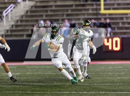 Thumbnail 2 in William Floyd vs Ward Melville (NYSPHSAA Section 11 Division 1 Final) photogallery.