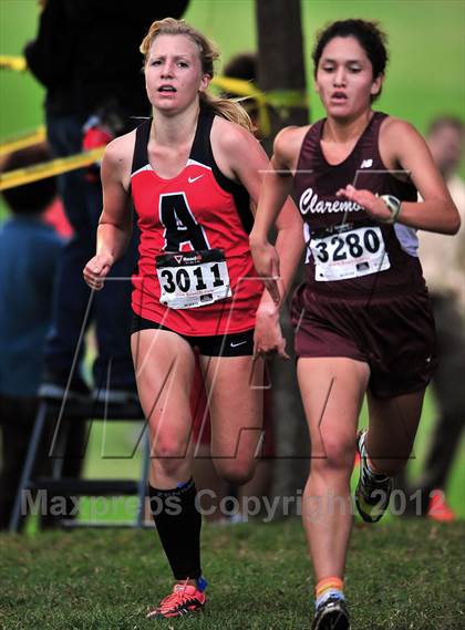 Thumbnail 3 in Sierra League Cluster Meet photogallery.