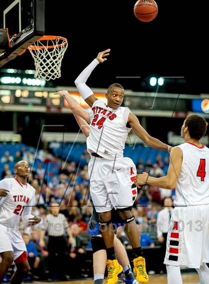 Thumbnail 1 in Rocklin vs. Antelope (CIF SJS D2 Semifinal) photogallery.
