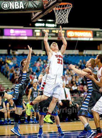 Thumbnail 2 in Rocklin vs. Antelope (CIF SJS D2 Semifinal) photogallery.