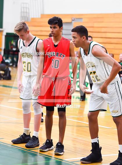 Thumbnail 2 in Liberty vs. Greenway (Sunnyslope Hoopsgiving Tournament)  photogallery.