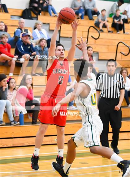 Thumbnail 1 in Liberty vs. Greenway (Sunnyslope Hoopsgiving Tournament)  photogallery.