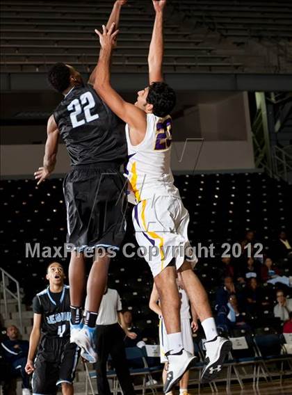 Thumbnail 2 in Trent Internationale vs Seguin (DJH5 Holiday Showcase) photogallery.