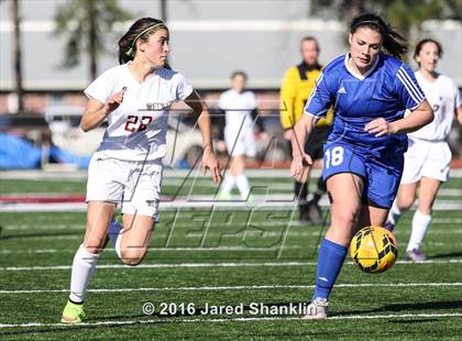 Thumbnail 2 in E.D. White vs. DeRidder (LHSAA D3 Regional Playoff) photogallery.