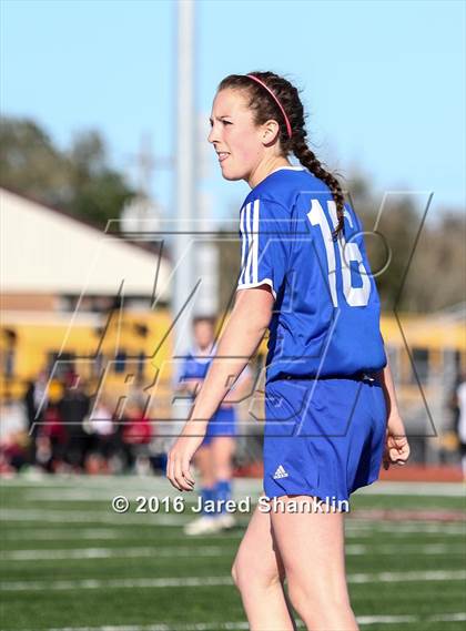Thumbnail 1 in E.D. White vs. DeRidder (LHSAA D3 Regional Playoff) photogallery.
