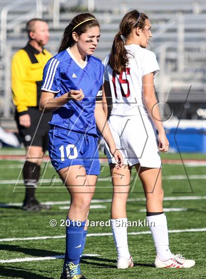 Thumbnail 2 in E.D. White vs. DeRidder (LHSAA D3 Regional Playoff) photogallery.