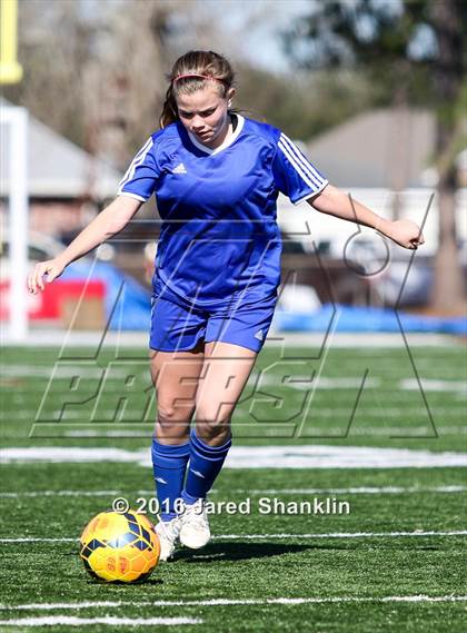 Thumbnail 2 in E.D. White vs. DeRidder (LHSAA D3 Regional Playoff) photogallery.
