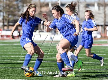 Thumbnail 1 in E.D. White vs. DeRidder (LHSAA D3 Regional Playoff) photogallery.