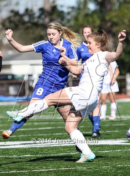 Thumbnail 2 in E.D. White vs. DeRidder (LHSAA D3 Regional Playoff) photogallery.
