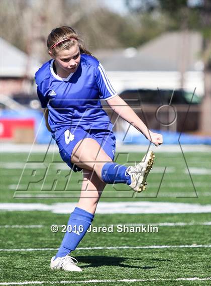 Thumbnail 1 in E.D. White vs. DeRidder (LHSAA D3 Regional Playoff) photogallery.
