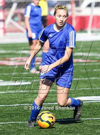 Thumbnail 3 in E.D. White vs. DeRidder (LHSAA D3 Regional Playoff) photogallery.