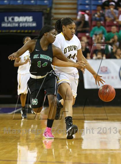 Thumbnail 1 in St. Mary's vs. Bishop O'Dowd (CIF NorCal Regional Open Division Final) photogallery.