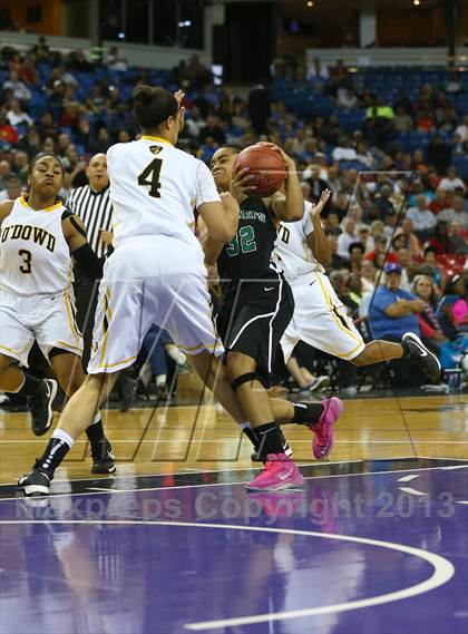 Thumbnail 3 in St. Mary's vs. Bishop O'Dowd (CIF NorCal Regional Open Division Final) photogallery.