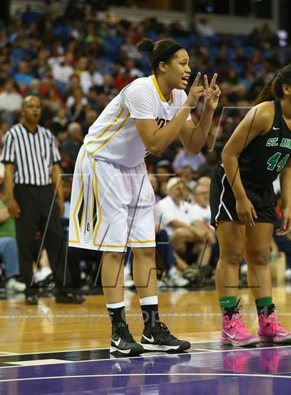 Thumbnail 1 in St. Mary's vs. Bishop O'Dowd (CIF NorCal Regional Open Division Final) photogallery.