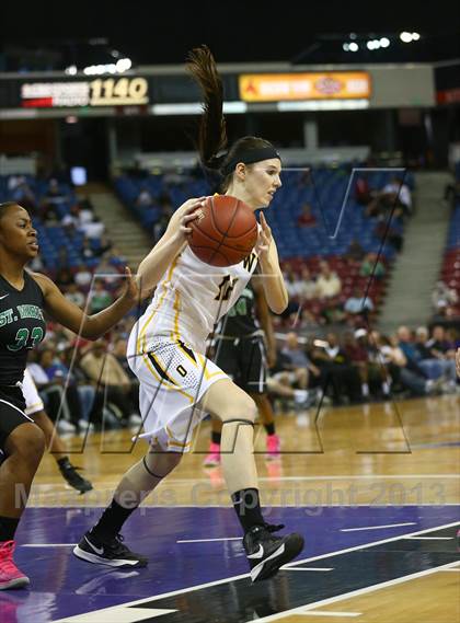 Thumbnail 2 in St. Mary's vs. Bishop O'Dowd (CIF NorCal Regional Open Division Final) photogallery.
