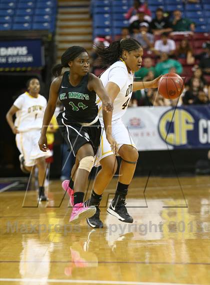 Thumbnail 2 in St. Mary's vs. Bishop O'Dowd (CIF NorCal Regional Open Division Final) photogallery.