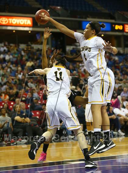 Thumbnail 2 in St. Mary's vs. Bishop O'Dowd (CIF NorCal Regional Open Division Final) photogallery.