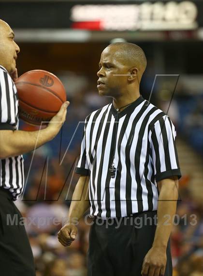 Thumbnail 1 in St. Mary's vs. Bishop O'Dowd (CIF NorCal Regional Open Division Final) photogallery.