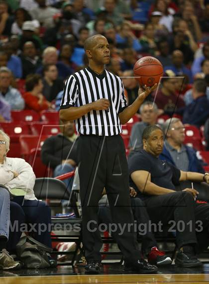 Thumbnail 2 in St. Mary's vs. Bishop O'Dowd (CIF NorCal Regional Open Division Final) photogallery.