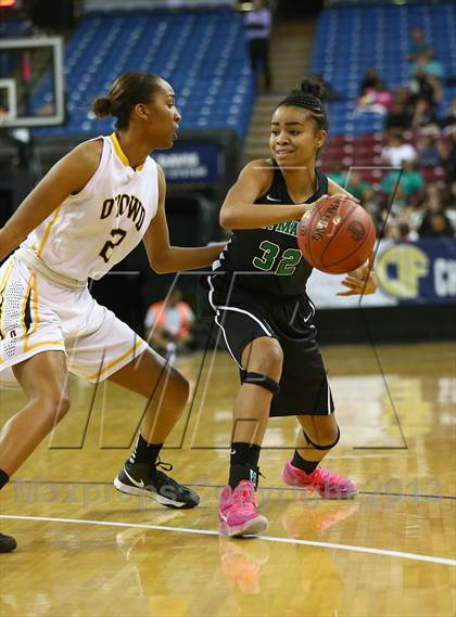 Thumbnail 2 in St. Mary's vs. Bishop O'Dowd (CIF NorCal Regional Open Division Final) photogallery.