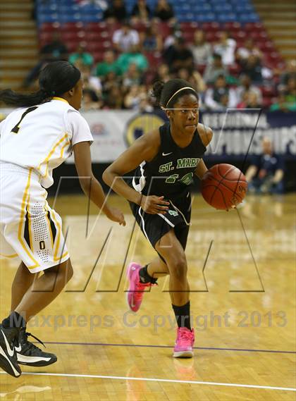 Thumbnail 3 in St. Mary's vs. Bishop O'Dowd (CIF NorCal Regional Open Division Final) photogallery.