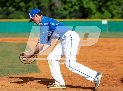 Thumbnail 3 in Bishop England vs Edisto (SCHSL AAA District Playoff) photogallery.