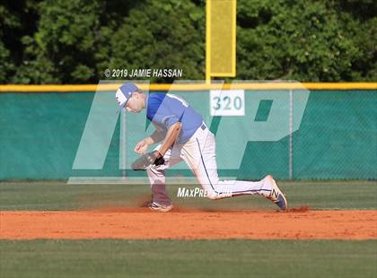 Thumbnail 3 in Bishop England vs Edisto (SCHSL AAA District Playoff) photogallery.