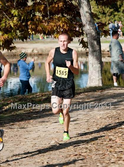 Thumbnail 1 in CIF State Cross Country Championships (Boys Division V) photogallery.