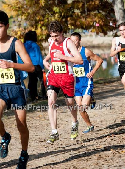 Thumbnail 2 in CIF State Cross Country Championships (Boys Division V) photogallery.
