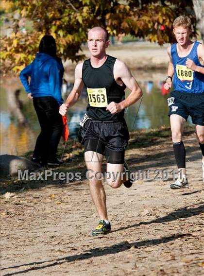 Thumbnail 2 in CIF State Cross Country Championships (Boys Division V) photogallery.