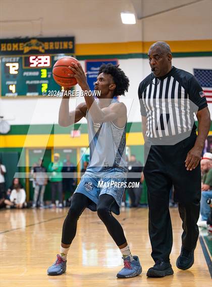 Thumbnail 1 in Team Bubba Chuck vs Team Answer (Iverson Classic) photogallery.