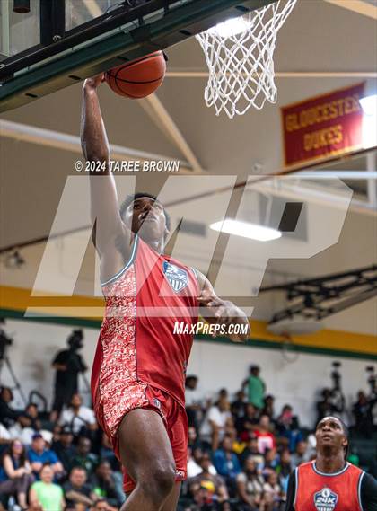 Thumbnail 2 in Team Bubba Chuck vs Team Answer (Iverson Classic) photogallery.
