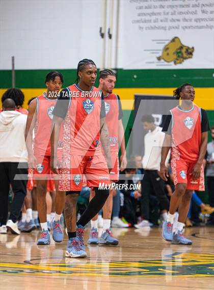 Thumbnail 2 in Team Bubba Chuck vs Team Answer (Iverson Classic) photogallery.