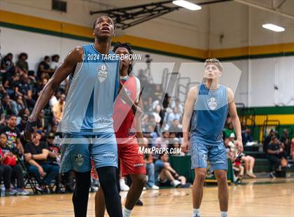 Thumbnail 2 in Team Bubba Chuck vs Team Answer (Iverson Classic) photogallery.