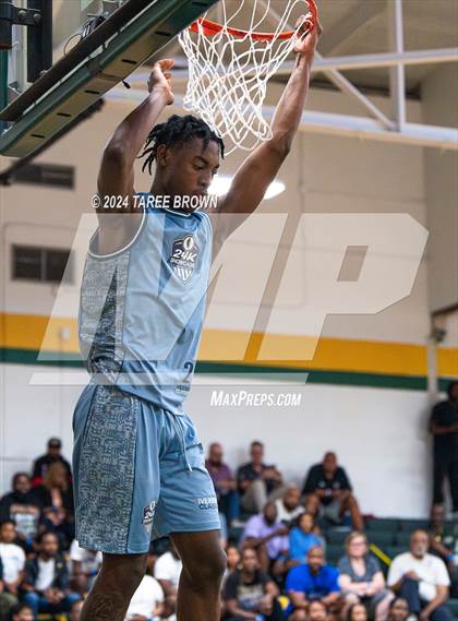 Thumbnail 1 in Team Bubba Chuck vs Team Answer (Iverson Classic) photogallery.