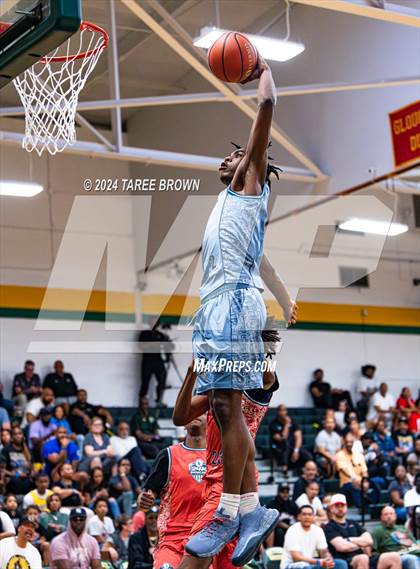 Thumbnail 3 in Team Bubba Chuck vs Team Answer (Iverson Classic) photogallery.