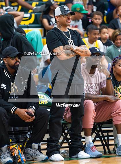 Thumbnail 3 in Team Bubba Chuck vs Team Answer (Iverson Classic) photogallery.