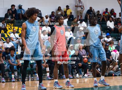Thumbnail 3 in Team Bubba Chuck vs Team Answer (Iverson Classic) photogallery.
