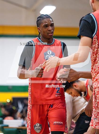 Thumbnail 3 in Team Bubba Chuck vs Team Answer (Iverson Classic) photogallery.
