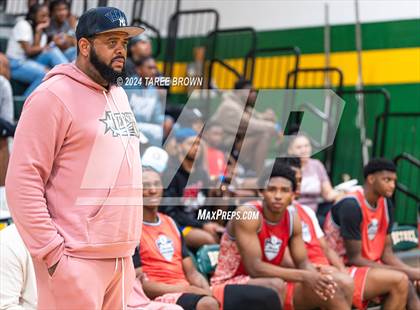 Thumbnail 1 in Team Bubba Chuck vs Team Answer (Iverson Classic) photogallery.