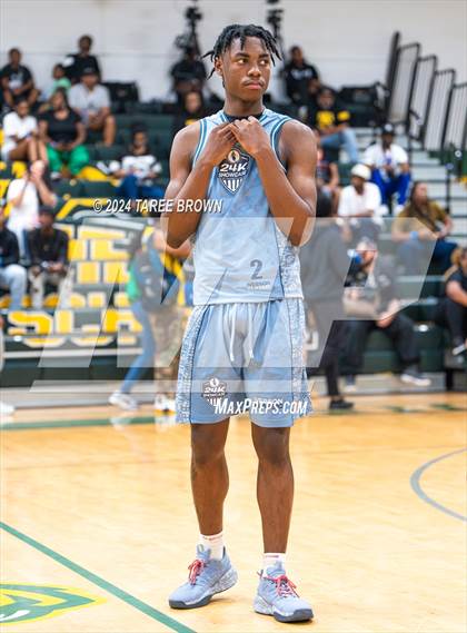 Thumbnail 2 in Team Bubba Chuck vs Team Answer (Iverson Classic) photogallery.