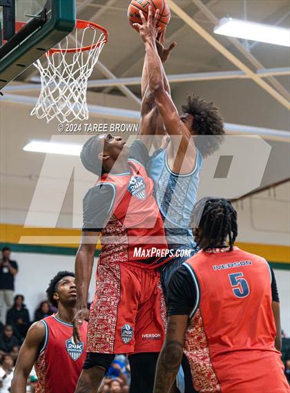 Thumbnail 1 in Team Bubba Chuck vs Team Answer (Iverson Classic) photogallery.