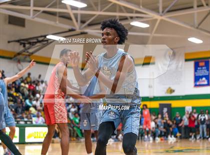 Thumbnail 2 in Team Bubba Chuck vs Team Answer (Iverson Classic) photogallery.