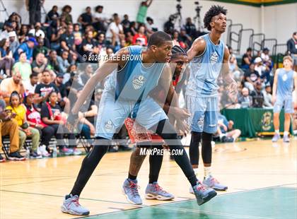Thumbnail 3 in Team Bubba Chuck vs Team Answer (Iverson Classic) photogallery.