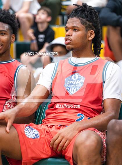 Thumbnail 2 in Team Bubba Chuck vs Team Answer (Iverson Classic) photogallery.