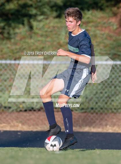 Thumbnail 2 in Charlotte Catholic @ Weddington photogallery.